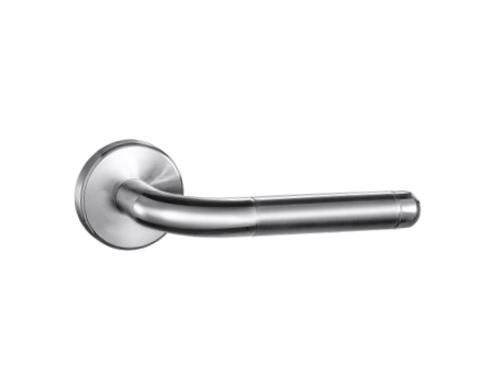 Single curved door handle